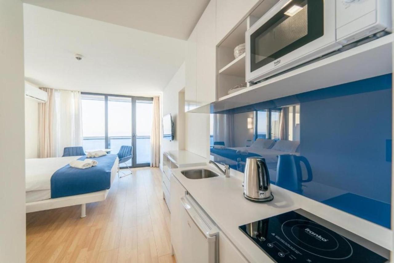 Panoramic Sea And City View Aparthotel In Orbi City Batoumi Extérieur photo