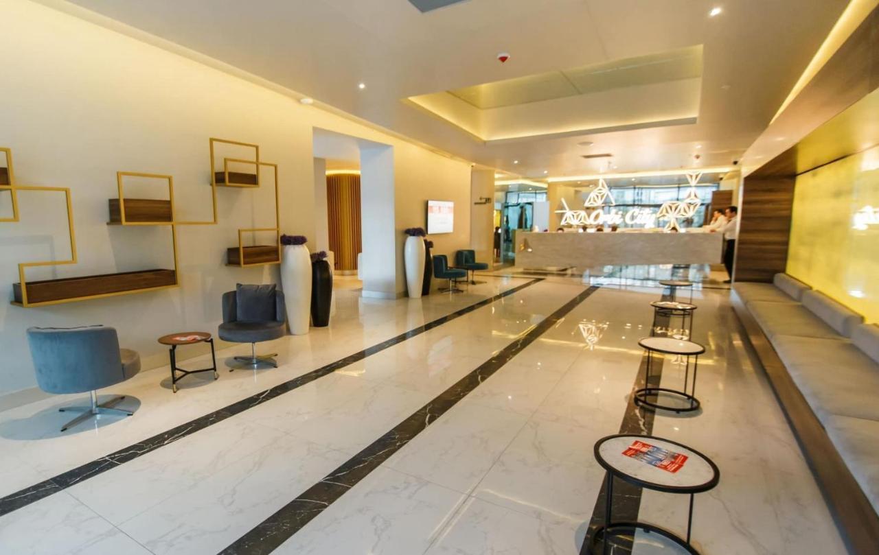 Panoramic Sea And City View Aparthotel In Orbi City Batoumi Extérieur photo